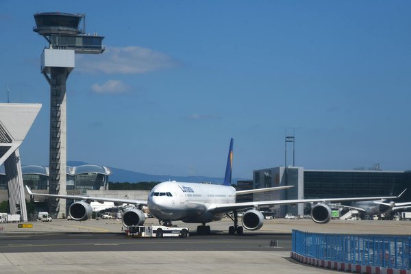 Discover the Top UK Destinations to Uncover the Rich History of British Folk Medicine Through Guided Tours